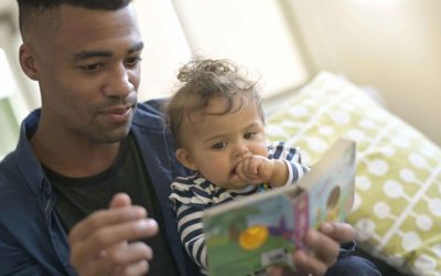 Pourquoi lire des histoires aux bébés ?