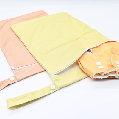 2 Sacs (M) zippés imperméables (Capacité 8-10 couches lavables) – Vert anis et Pêche