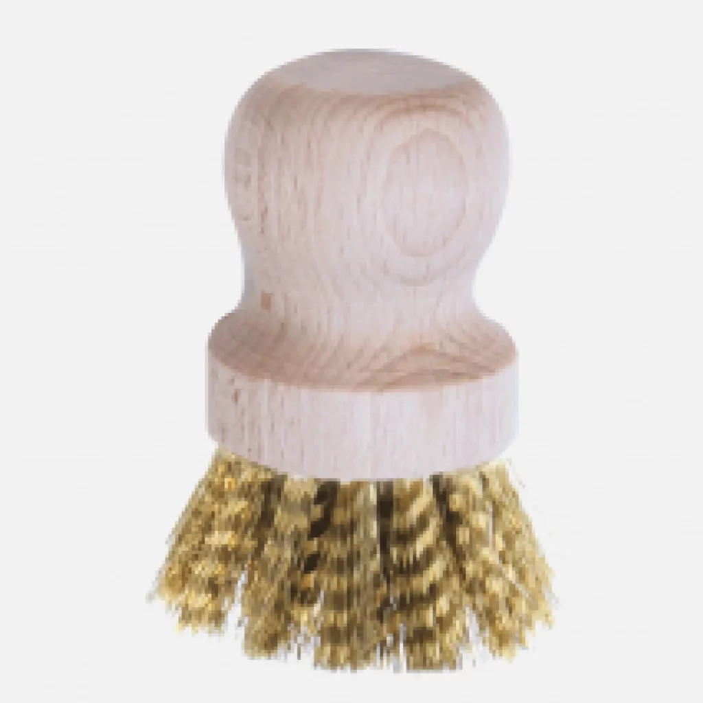 Brosse casserole en laiton